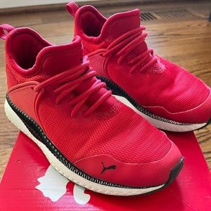 Puma red sneakers 13C